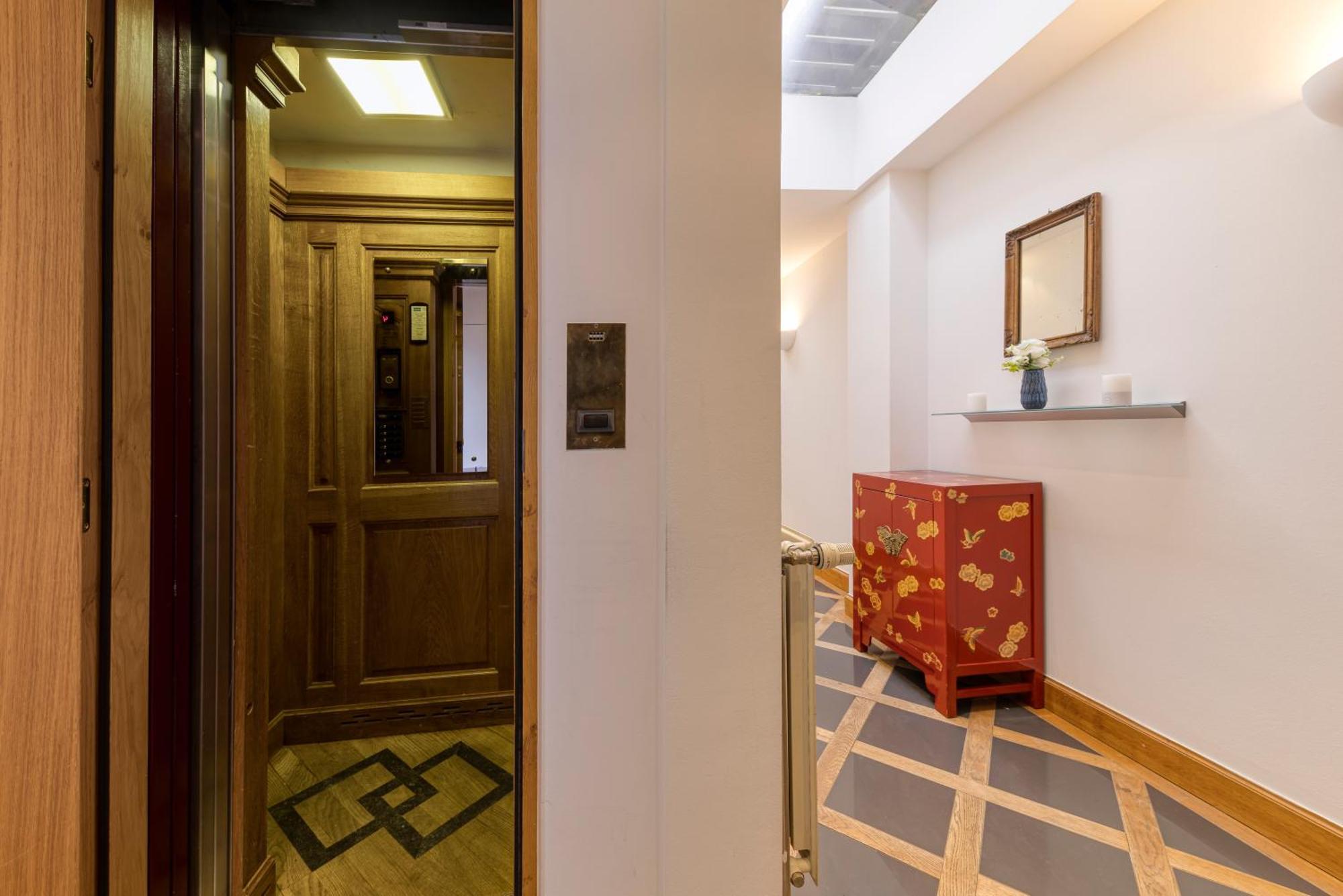 Chic Penthouse Grand-Place Брюссель Экстерьер фото